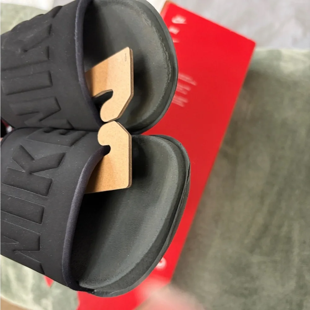 Nike Women's Offcourt Slides - Picture 6 of 11